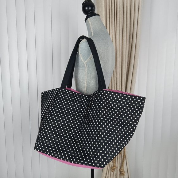 Macy's Shopping Tote. - Picture 2 of 9